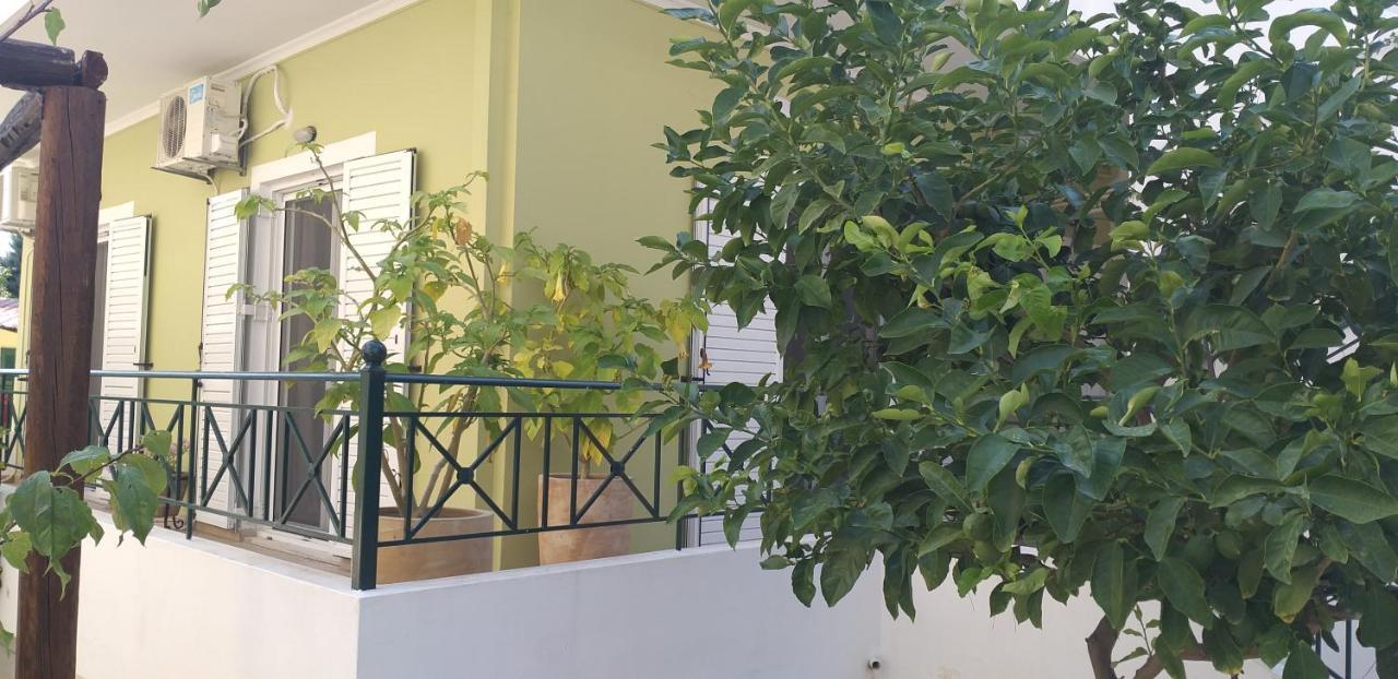 Vicky's Place,near Athens Airport * Koropíon