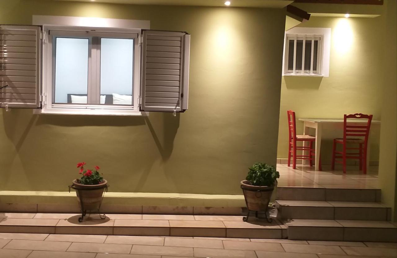 Vicky's Place,near Athens Airport Appartement *