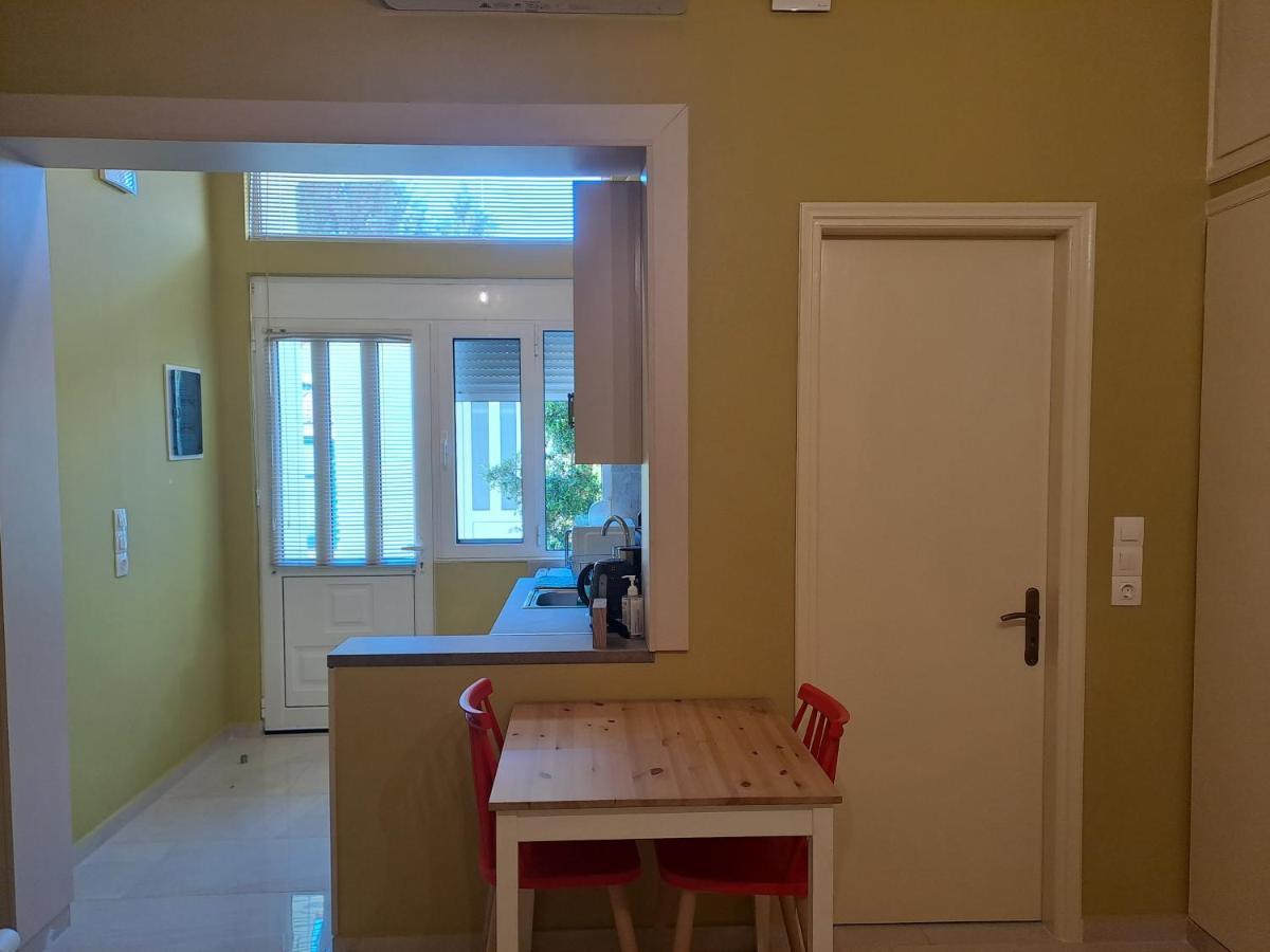 Vicky's Place,near Athens Airport Appartement *